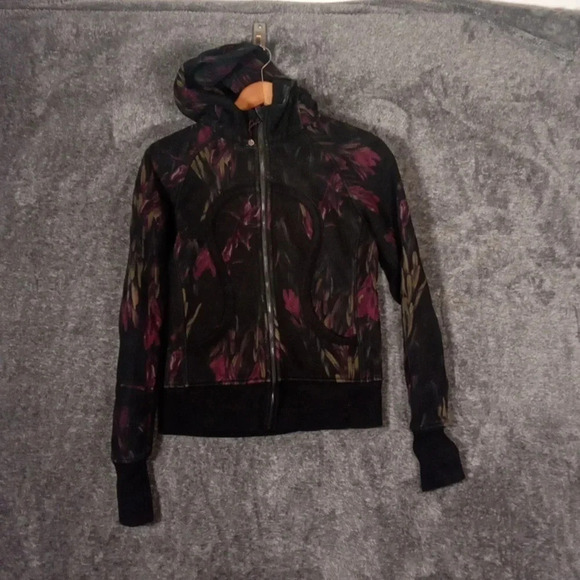 Lululemon scuba black n pink flower full zip jacket size 6 - Picture 1 of 8